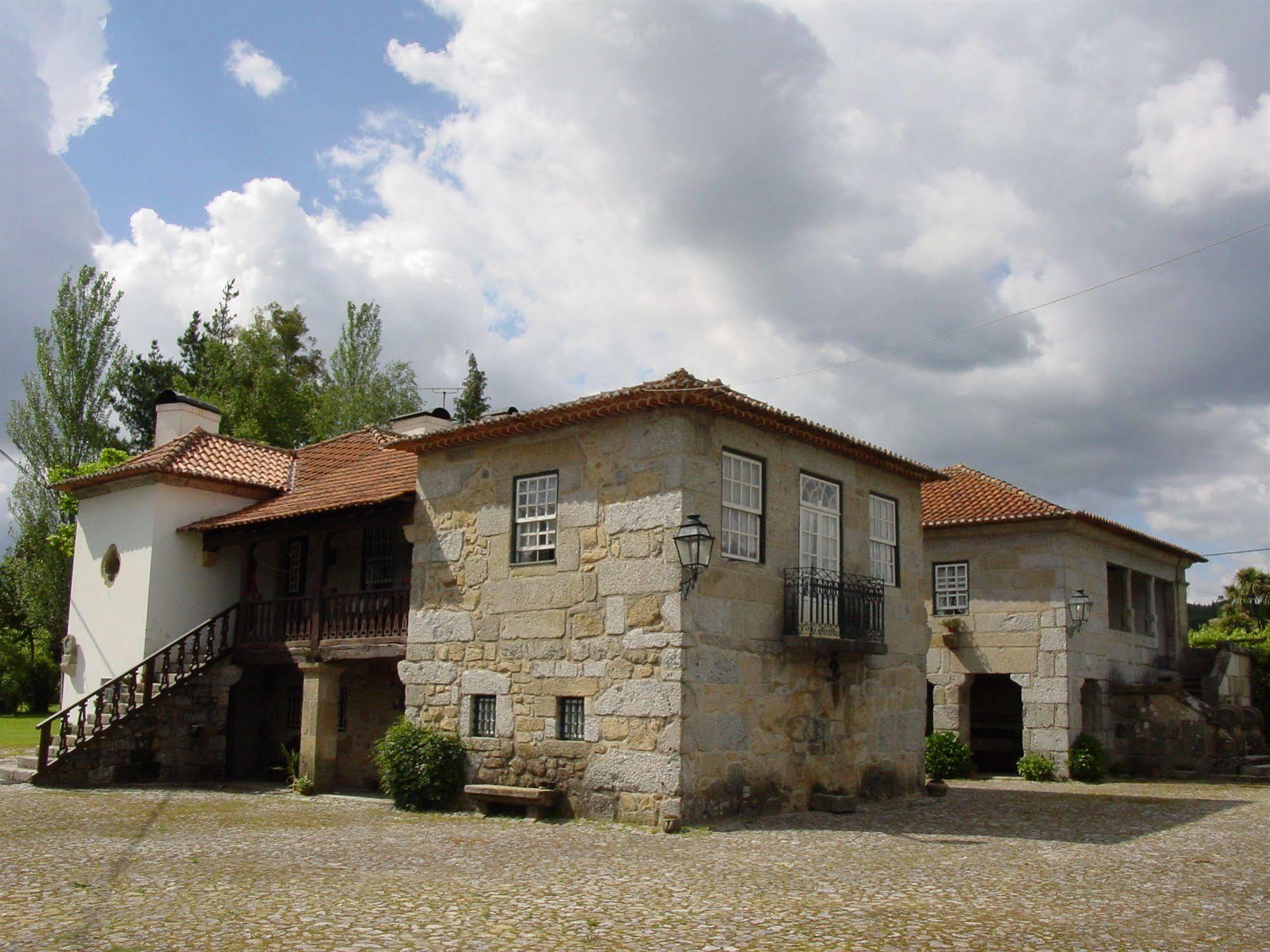 Casa Das Paredes Bed and Breakfast Fafe Exterior foto